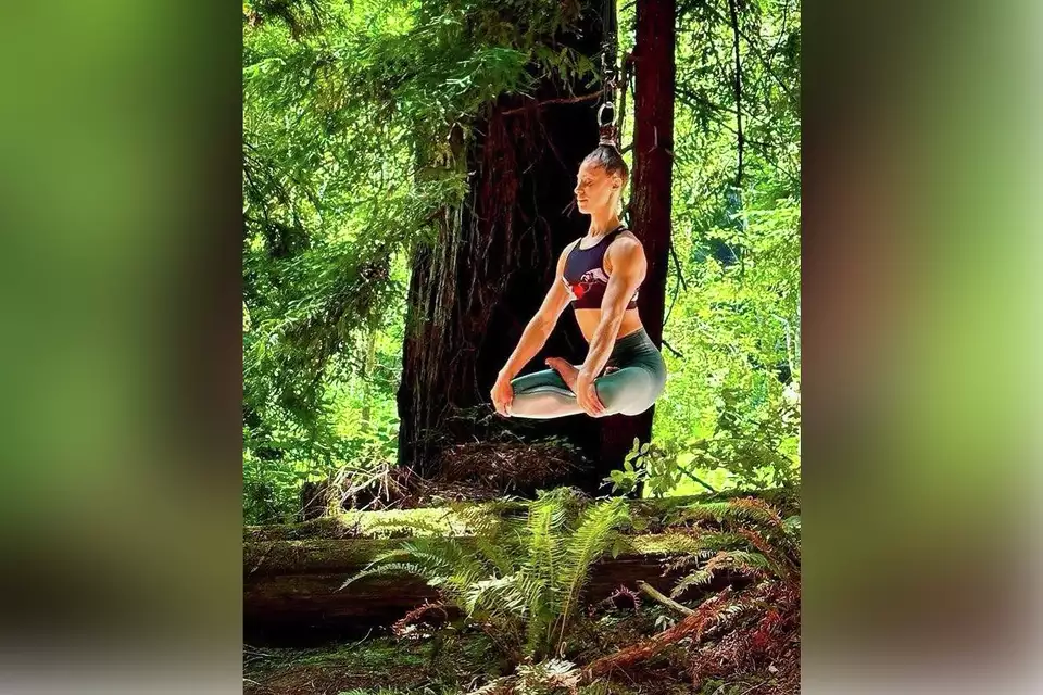 Циркийн жүжигчин Лейла Нуун дэлхийн дээд амжилт тогтоолоо